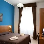 아멘돌라 피에라 * 밀라노