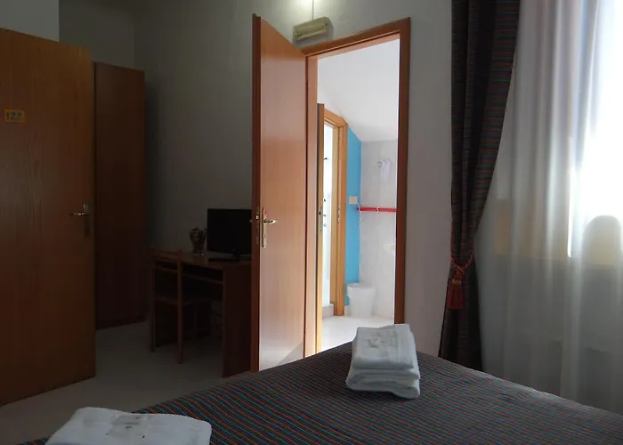 Amendola Fiera Hotel *